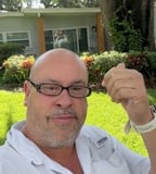 Meet Alex, picture of owner of AlexCanHelp.com