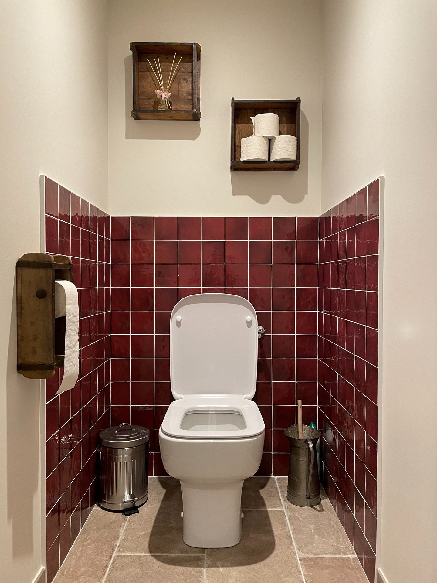 Toilettes sous combles Lot