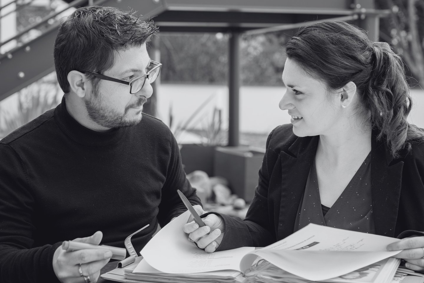 Qui sommes nous ? noir & blanc