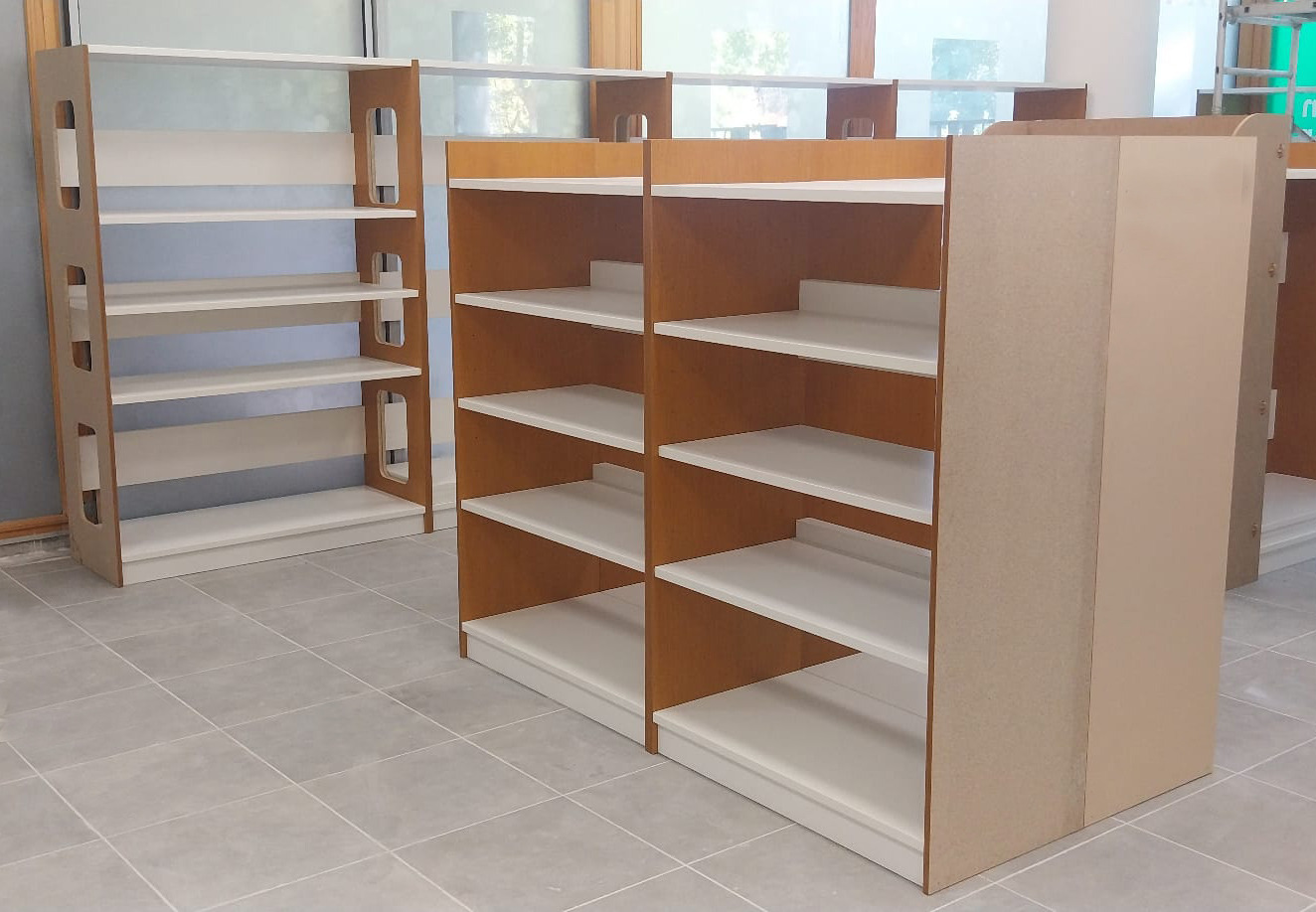 100% matériaux upcyclés  Fabrication locale Réalisation par un atelier d'insertion. 
