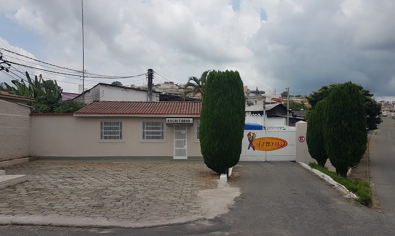 Entrada da fábrica da Produtos Araras, especializada em derivados de milho em Campo Belo - MG