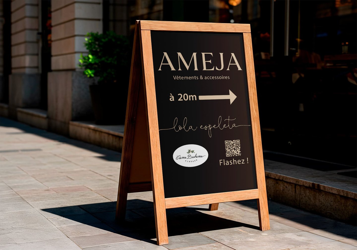 Panneau publicitaire pour la rue