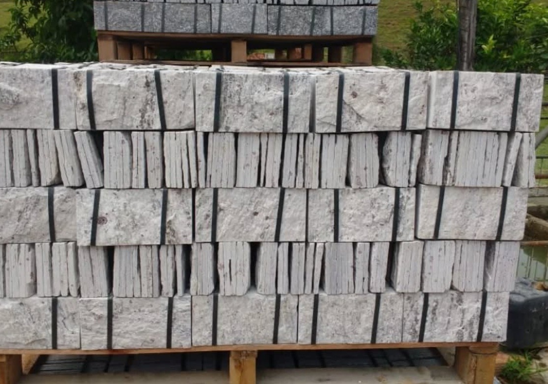 pedra madeira branca serrada 11,5x23 no palete direto da pedreira jazida própria, piso e parede 