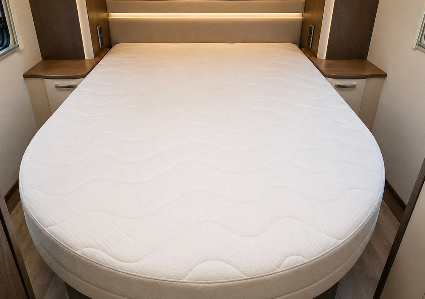 Comfortabel maatwerk matras in camperbed met duurzame en hoogwaardige materialen
