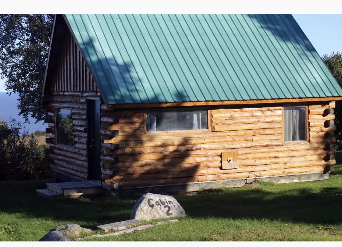 Lazy Moose Exterior