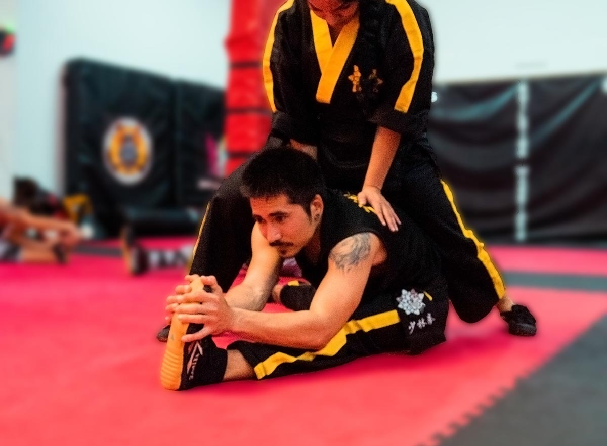 a man and woman doing a jiu jiu jiu jiu jiu