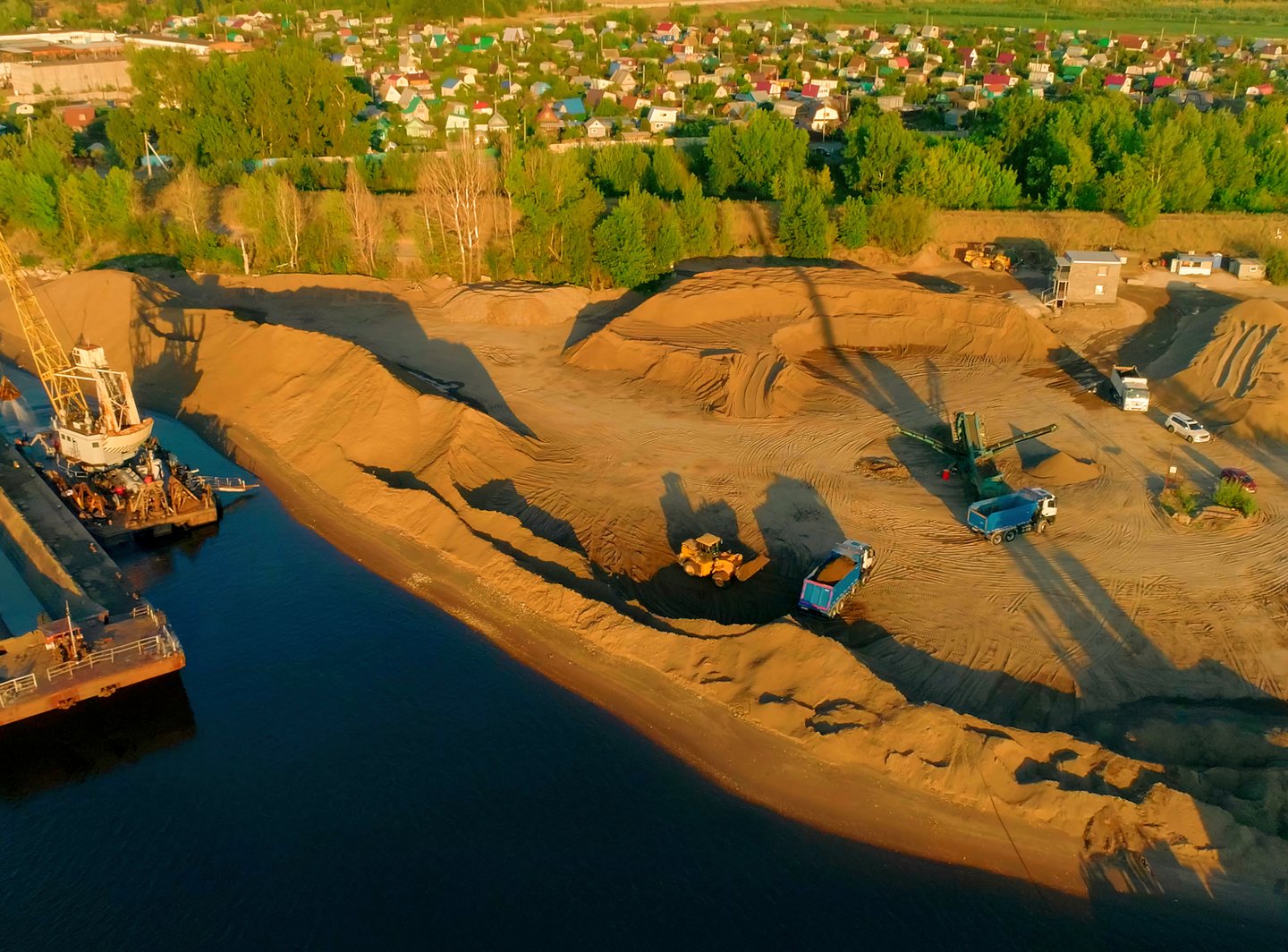 Mineração de areia em leito de rio