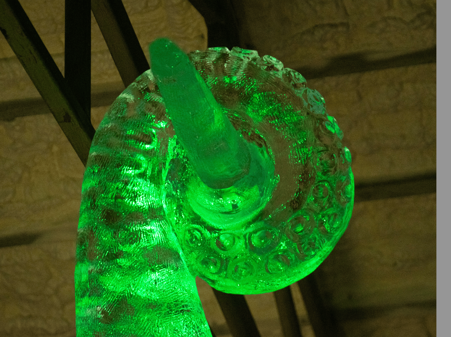 zoom detalle de tentaculo hecho de hielo 