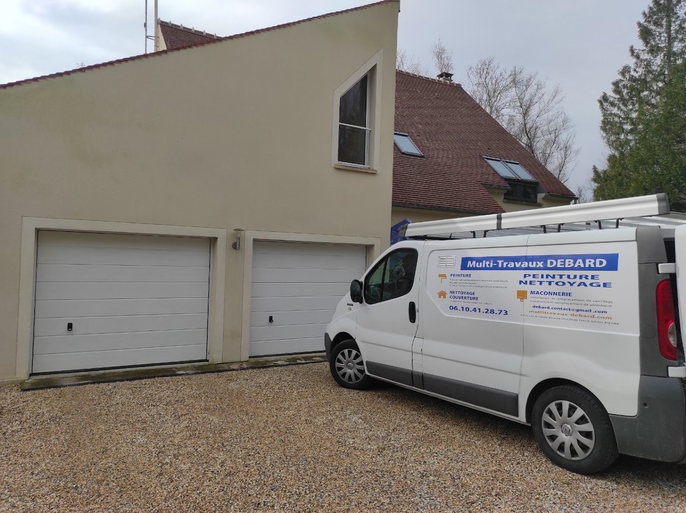 Camion  multi travaux Debard 