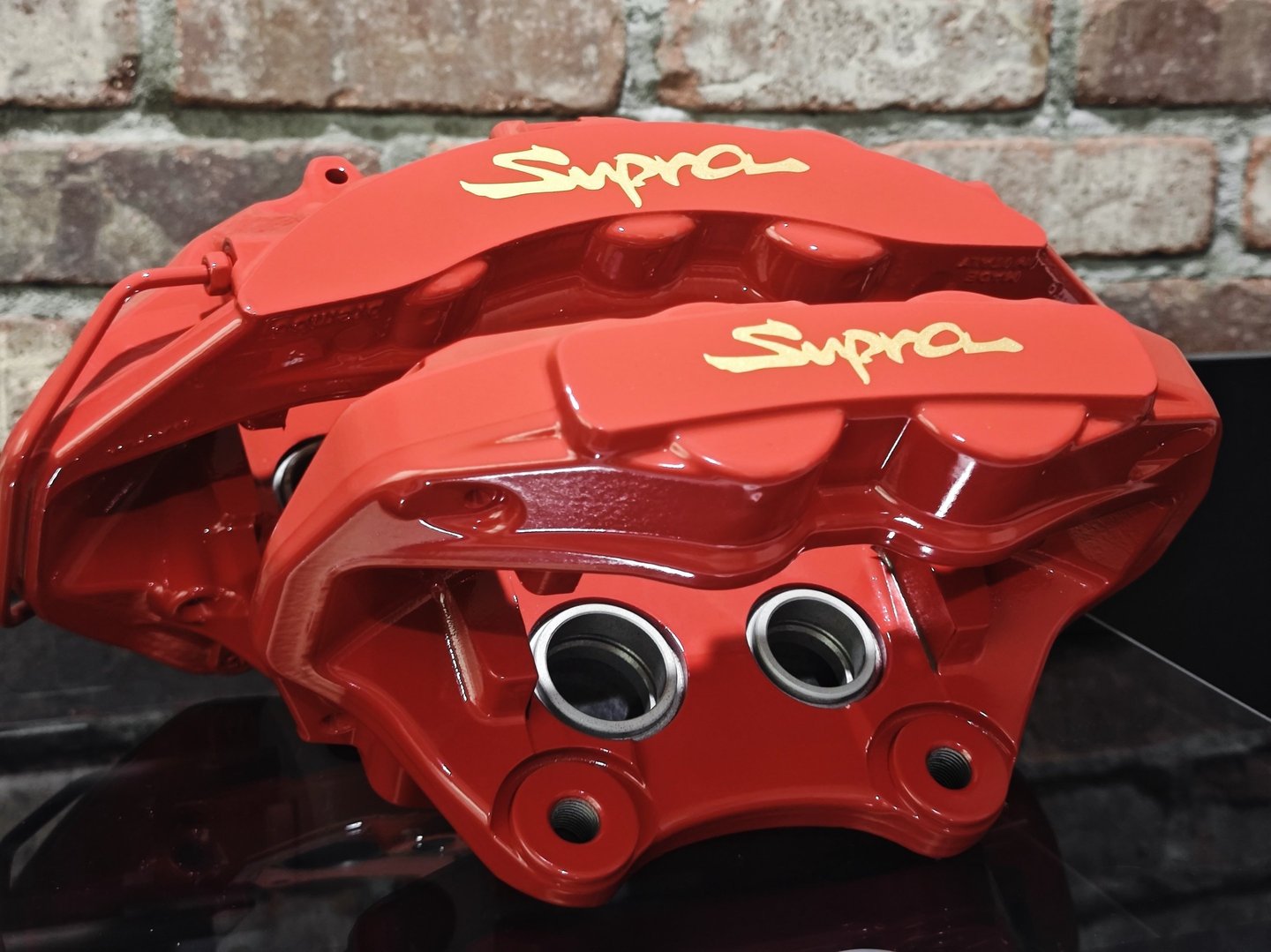 Flame Red powder coated calipers with Gold Logos