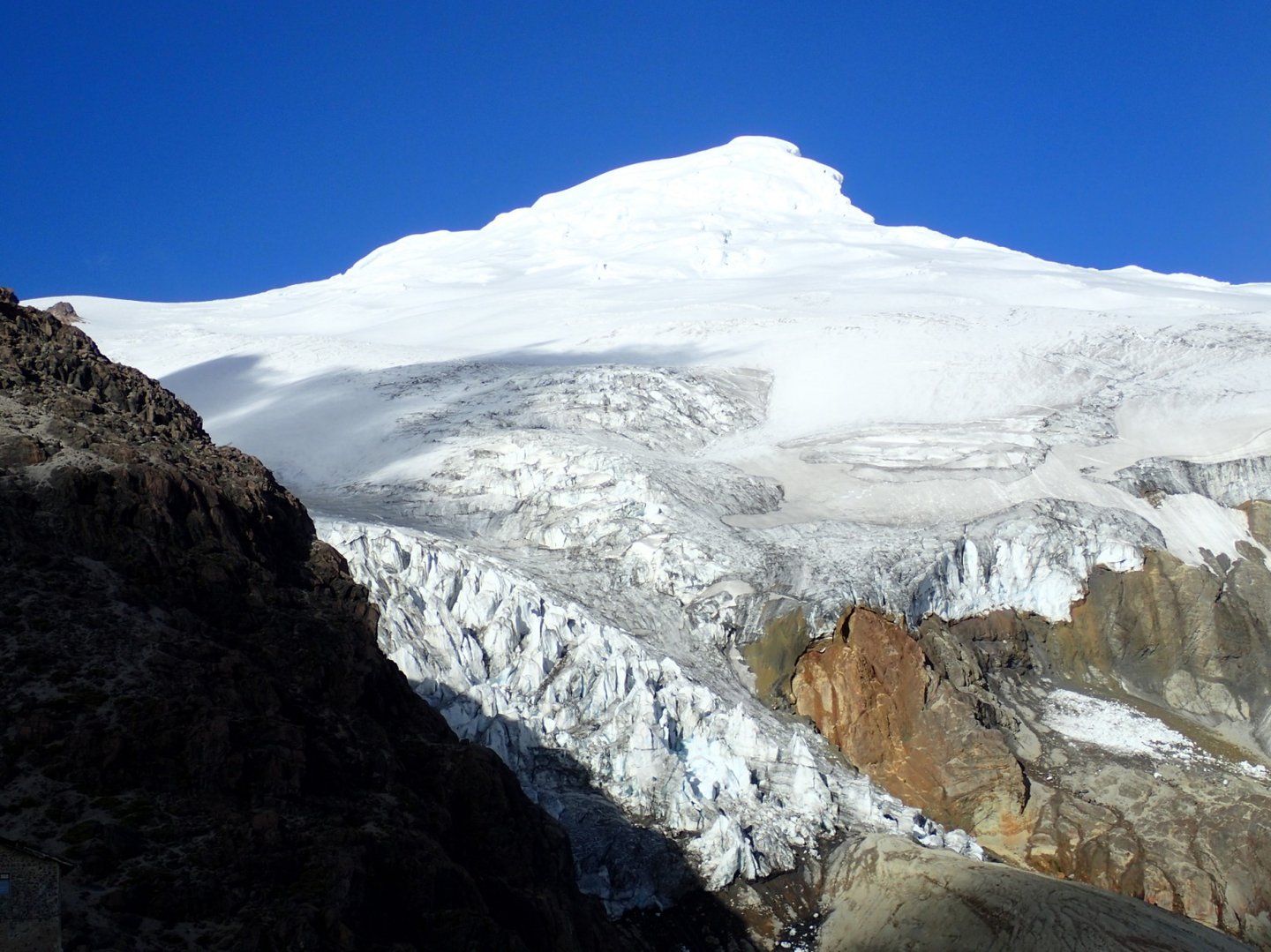 Cayambe from Refuge Ruales Oleas Berge