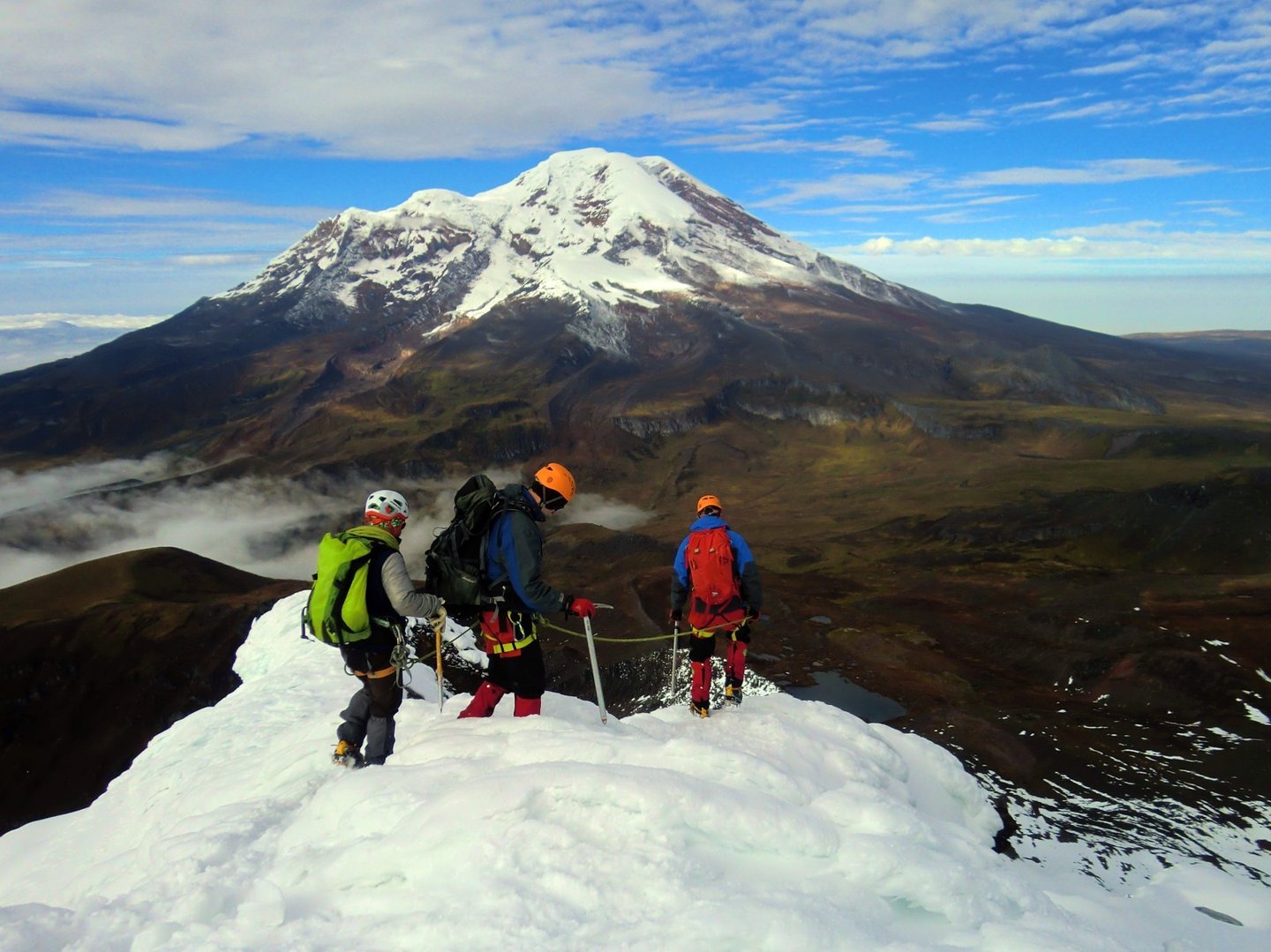 descent from Carihuairazo, in the back Chimborazo