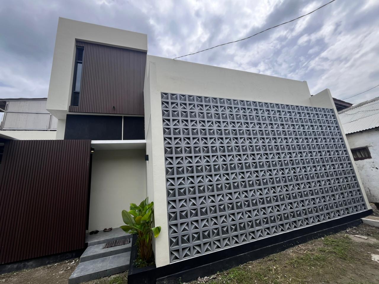 Gaya Kontemporer Woten Architect