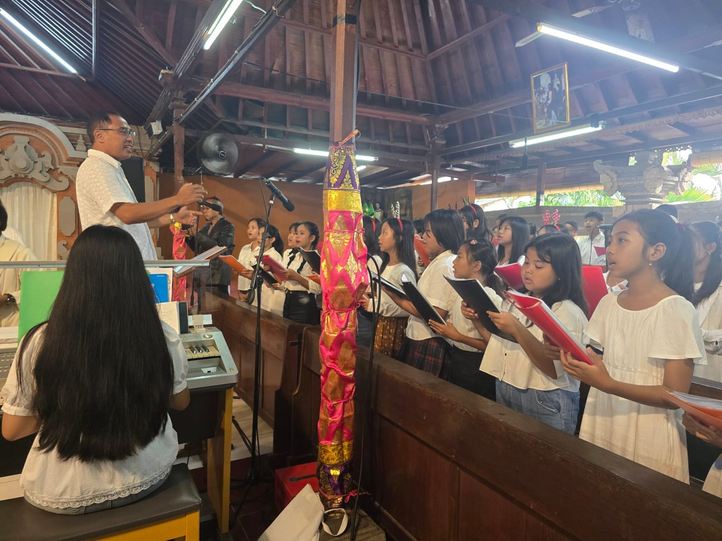 Misa Hari Anak Misioner Sedunia di Paroki Tuka Bali