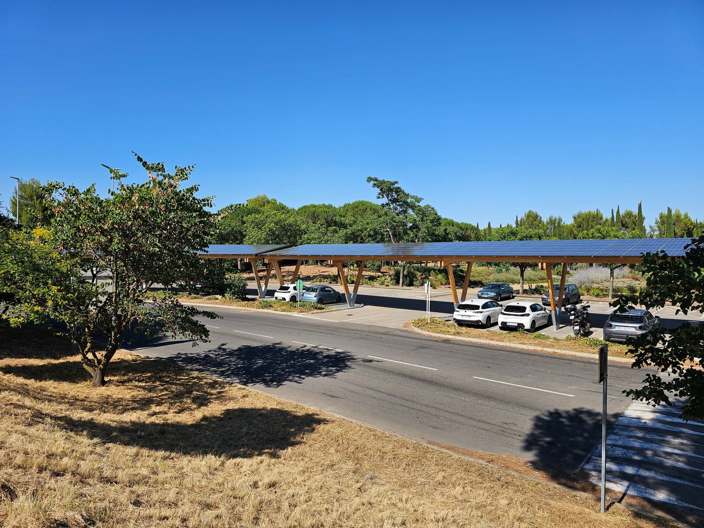 centrale photovoltaïque en ombrière de parking