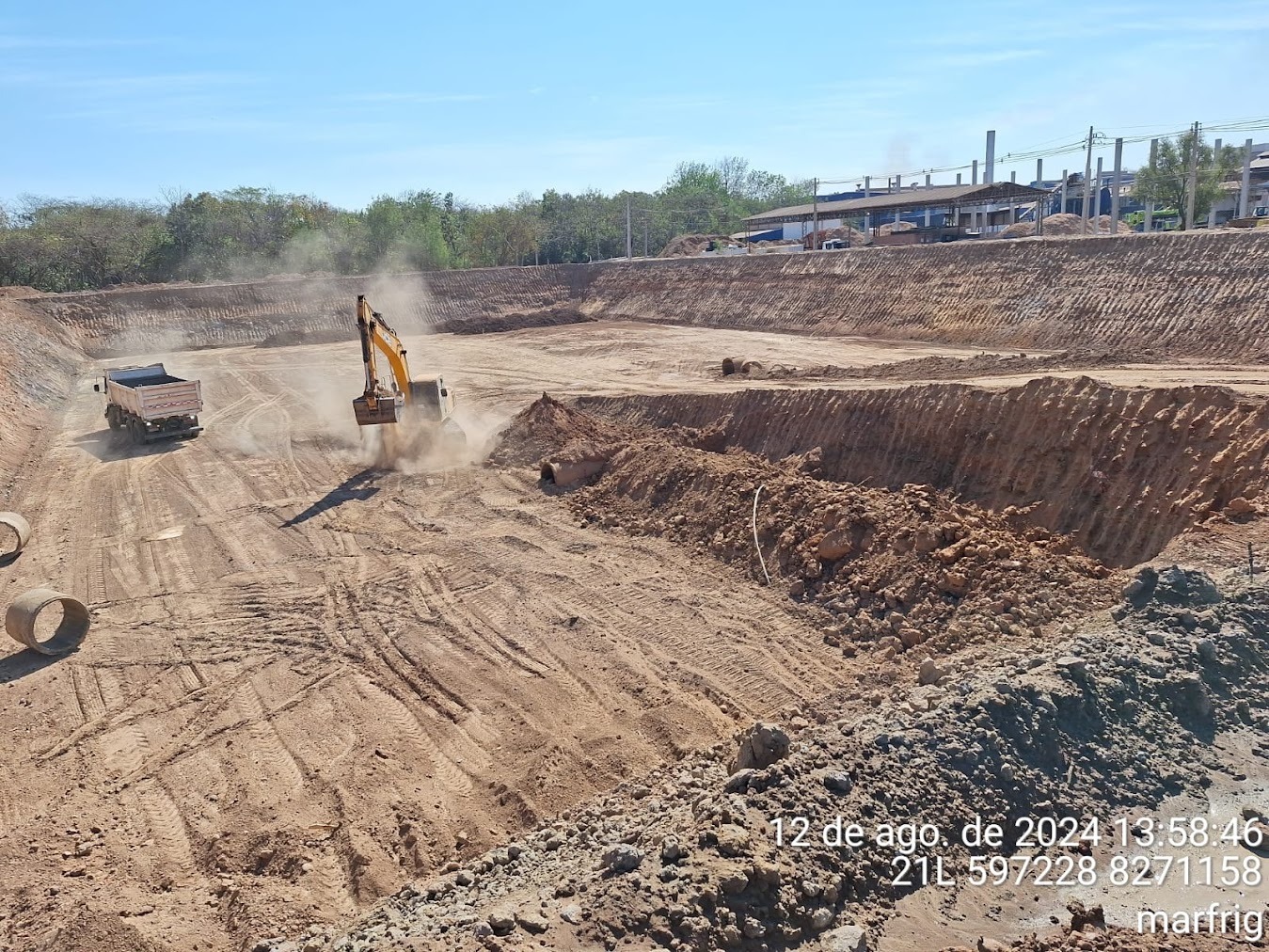 Escavação e terraplanagem
