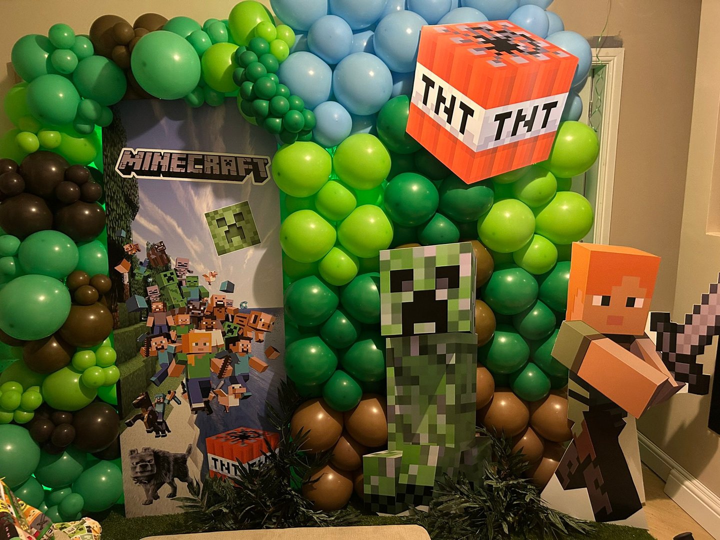 Mine Craft themed birthday balloon display for children’s party in Liverpool