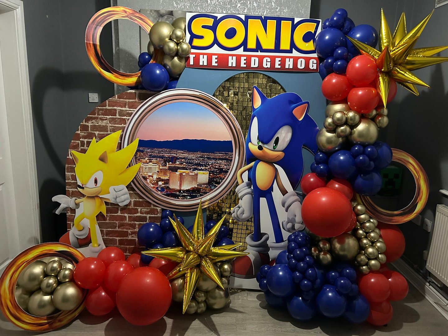 Sonic themed birthday balloon display for children’s party in Liverpool