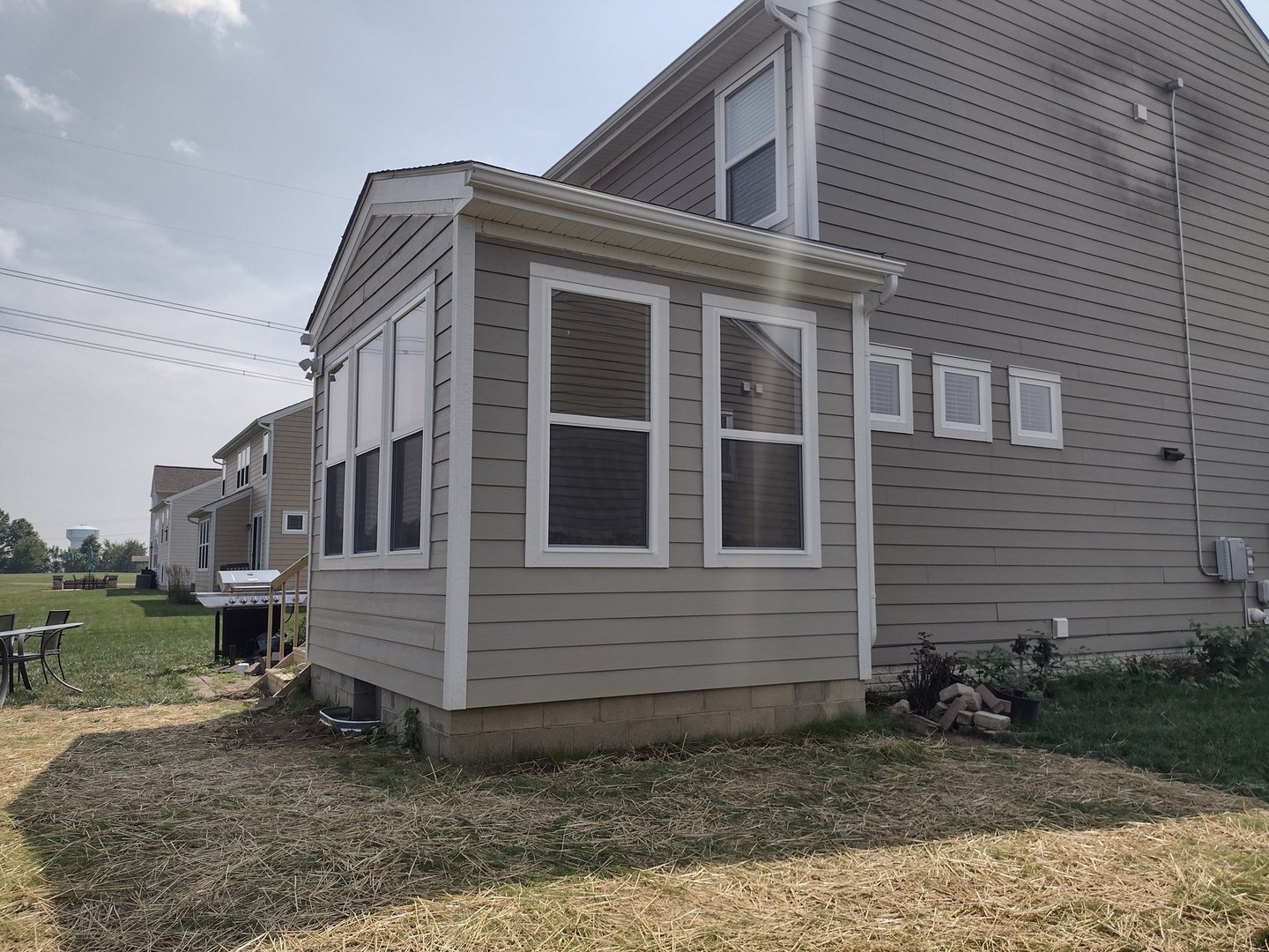 Enclosed seasonal room with windows and natural light in Columbus, Ohio