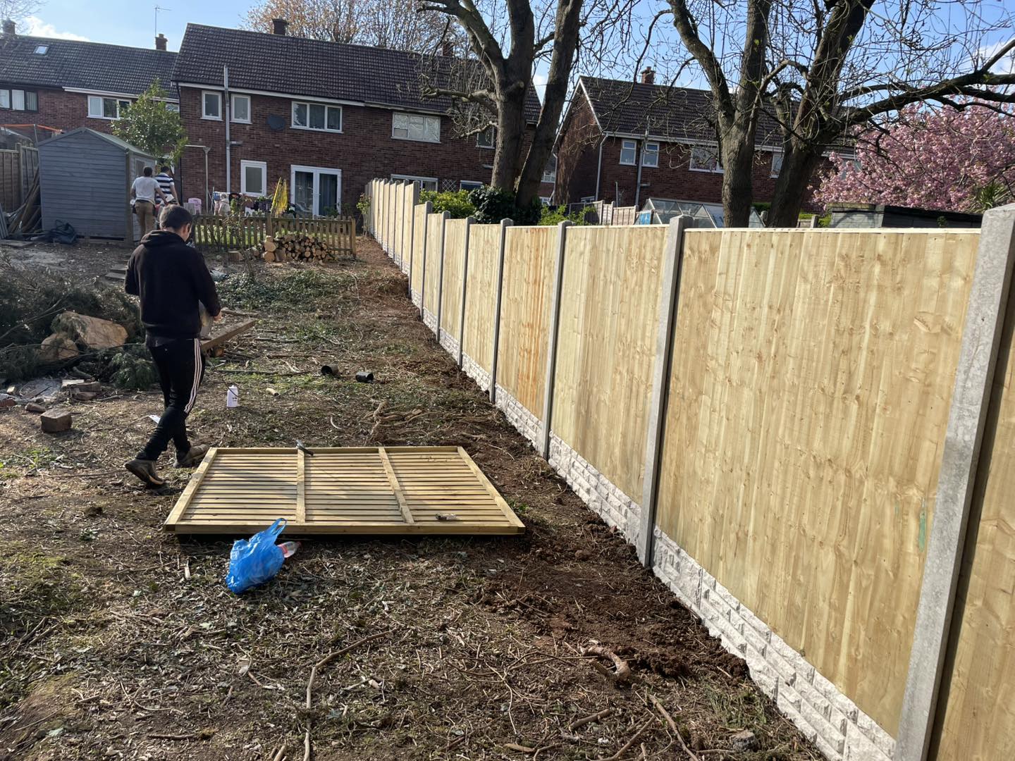 Garden boundary fencing in Worcester by B R Building and Landscapes
