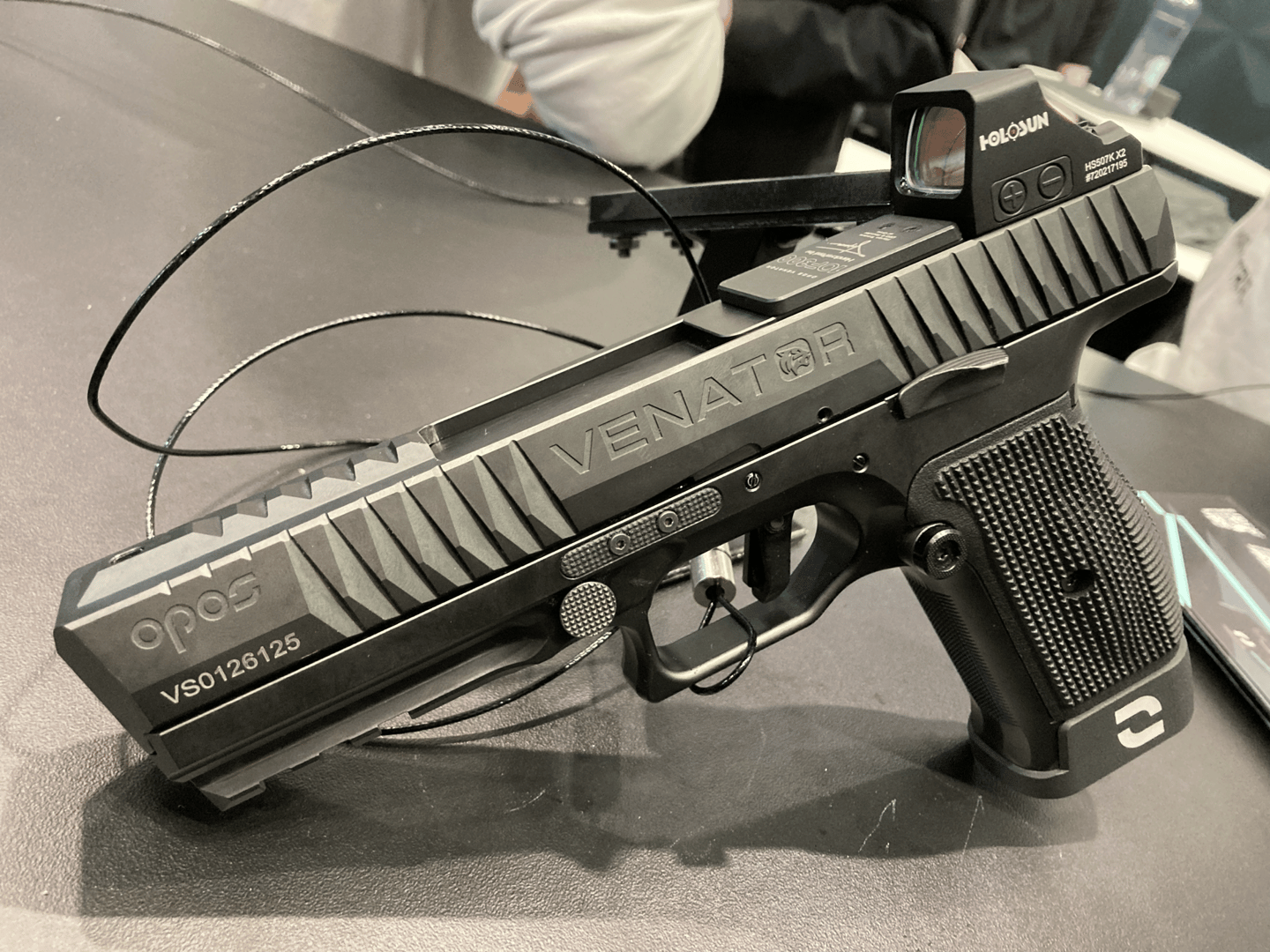 Opos venator production optics mit Holosun