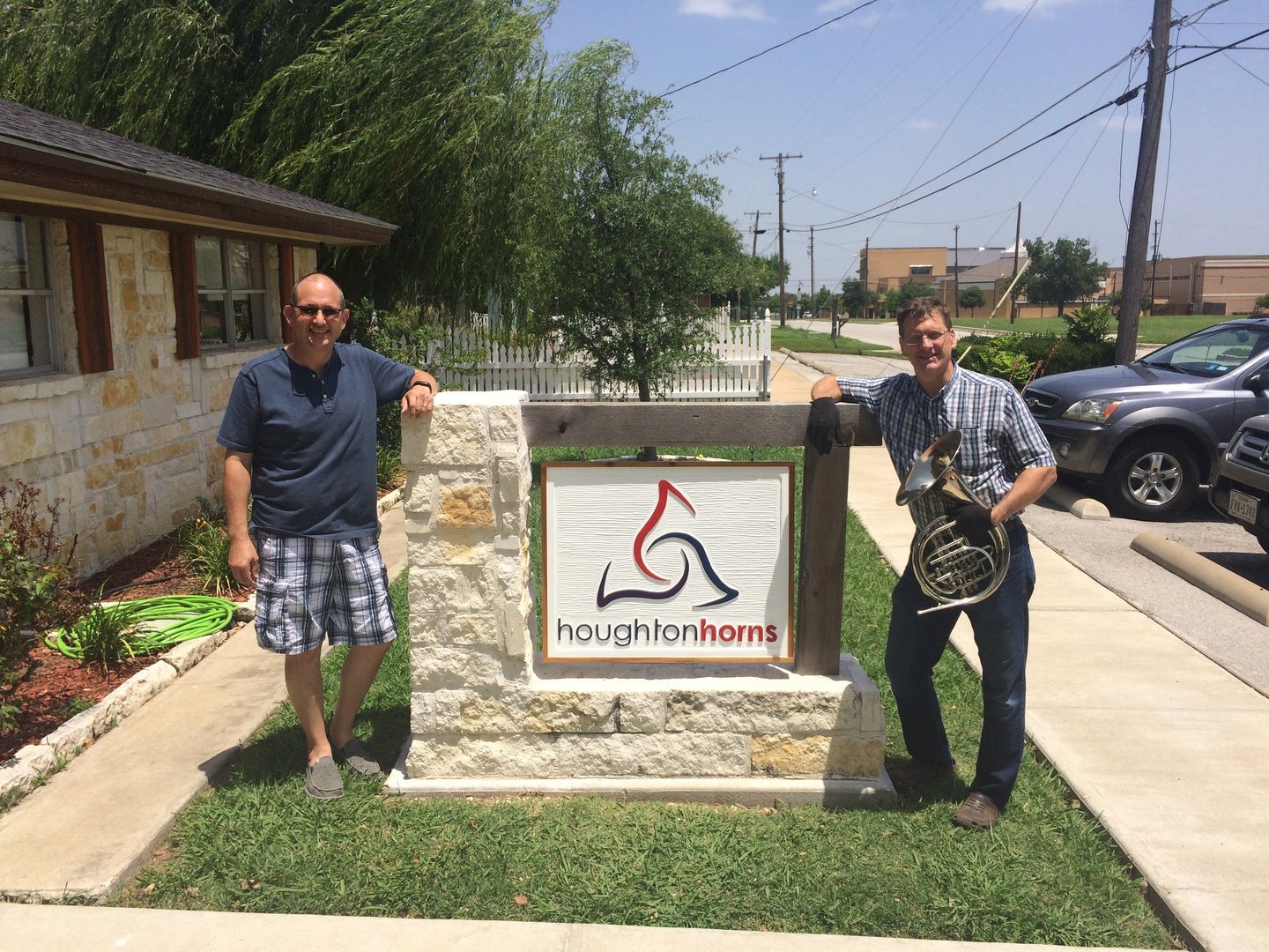 houghton horns sign