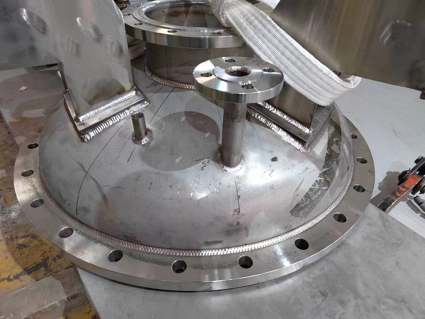 Buttweld pipe and cover (1)