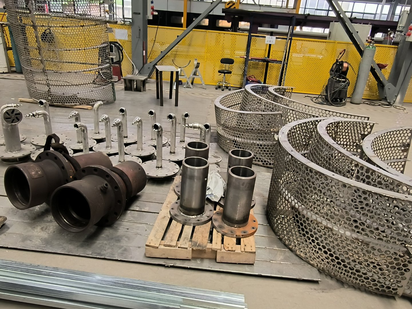 Buttweld pipe and fittings (1)