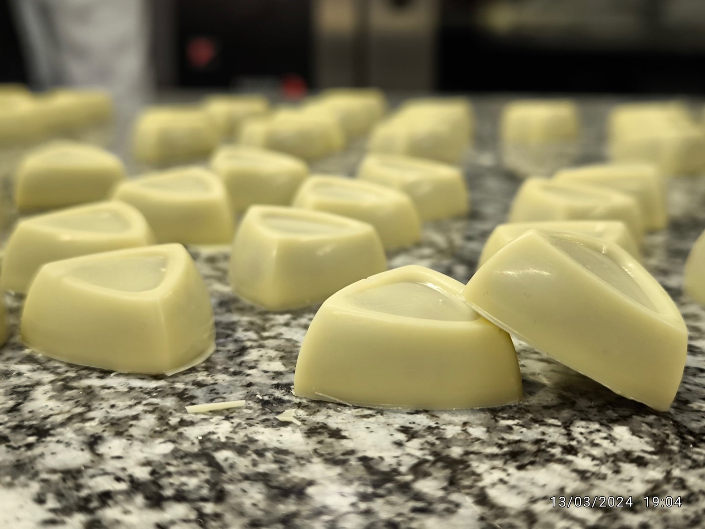 Bombó artesanal de xocolata blanca i cafè, d'Ambrosia Andorra