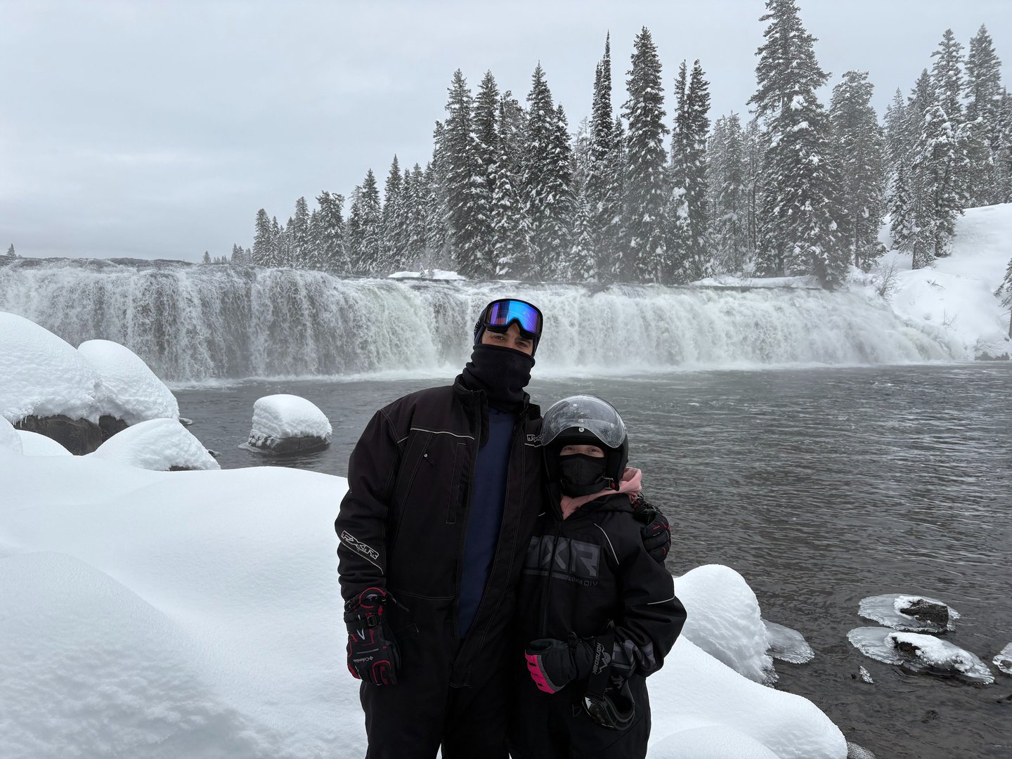 travel physical therapist team