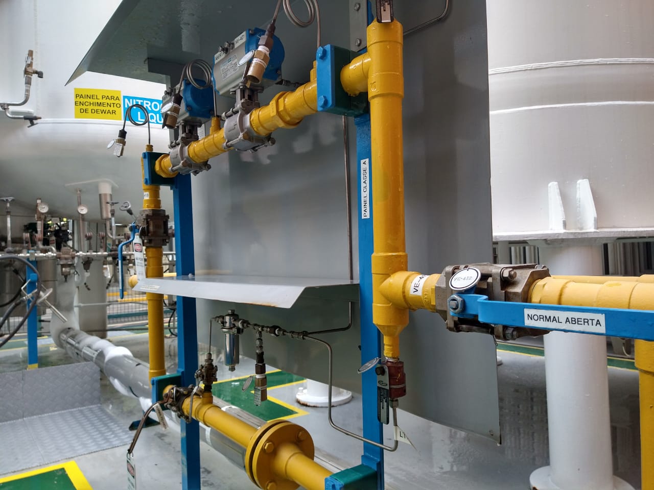 Modernização da instalação de gases num projeto de modernização de uma rede velha.