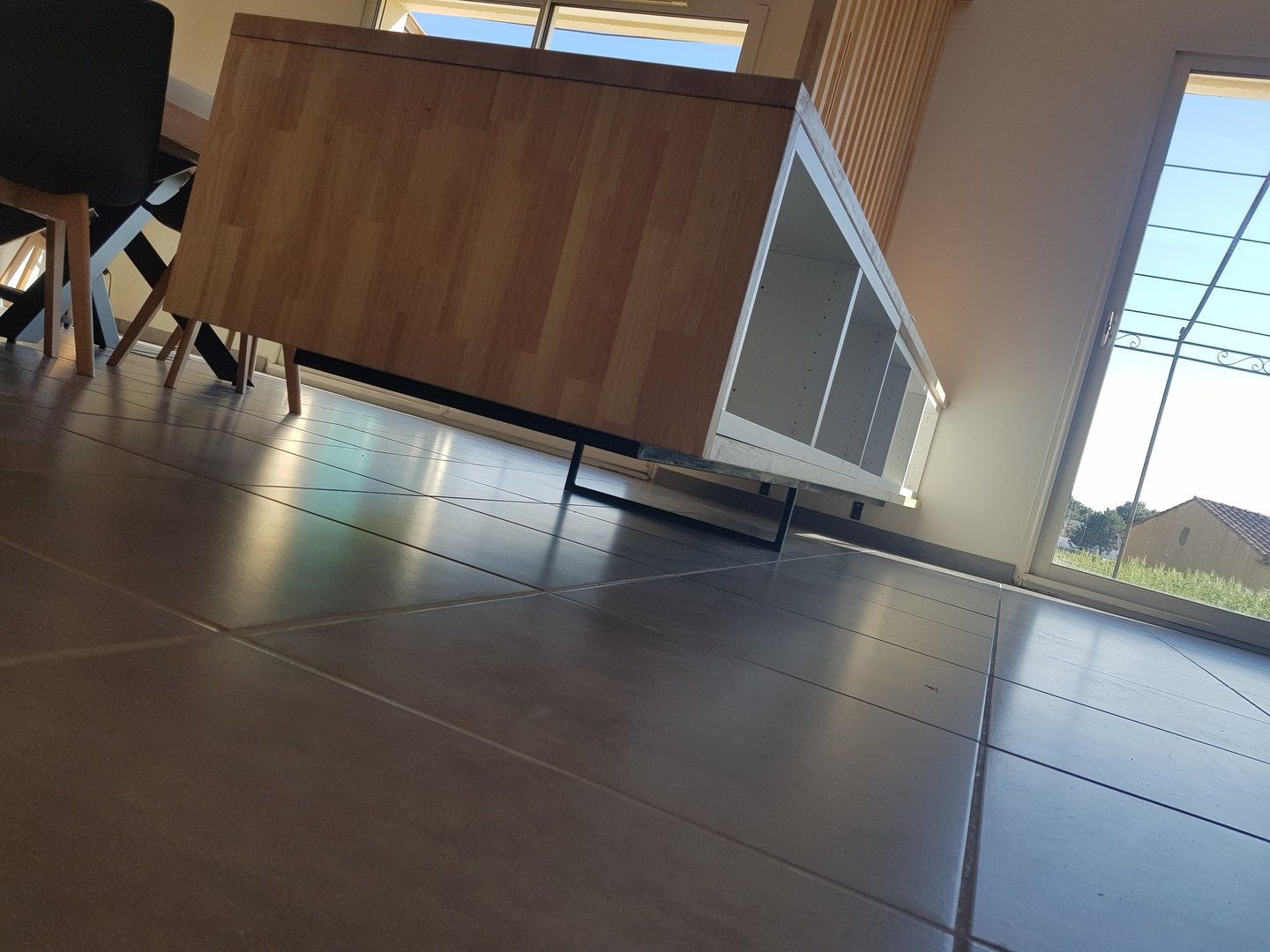 Meuble TV effet suspendu sur mesure