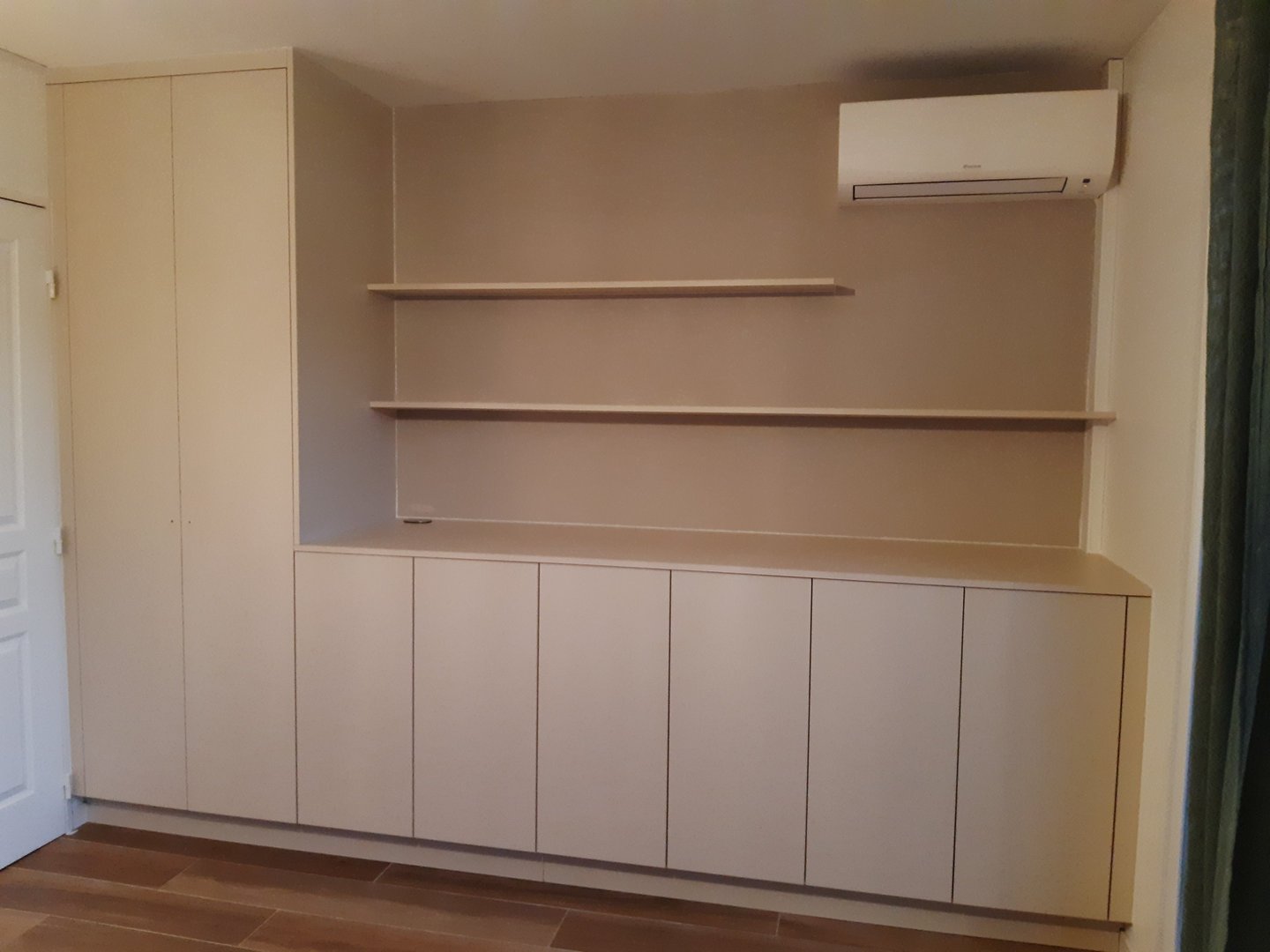 Rangements sur mesure avec partie dressing