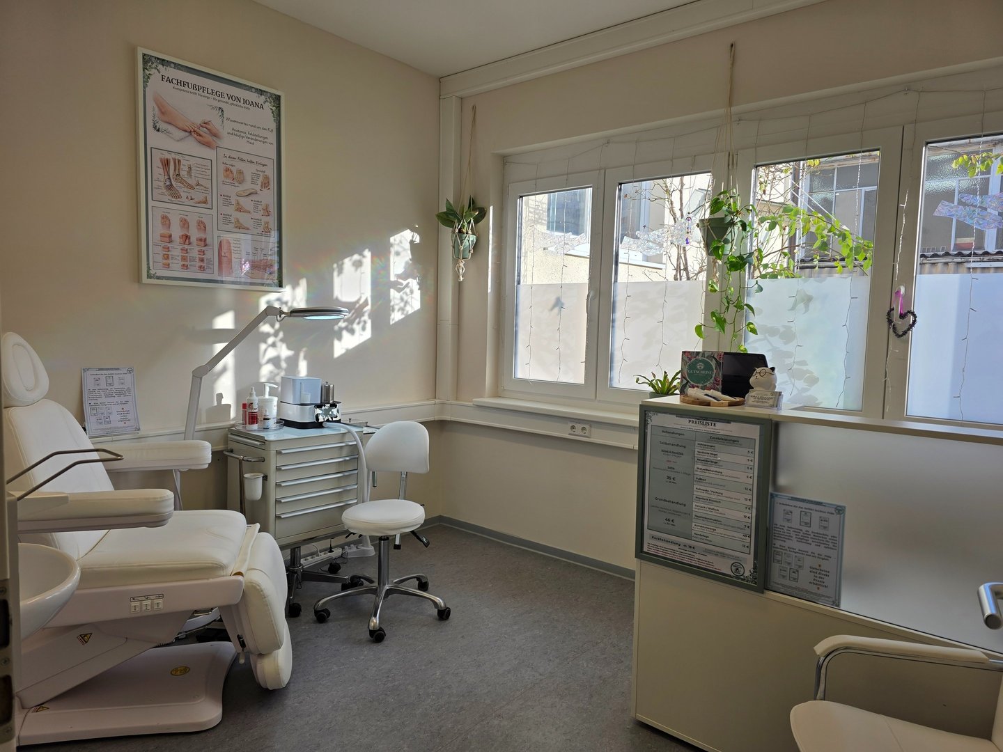 Räumlichkeiten für Fachfußpflege von Ioana Ioanakis in Korntal Münchingen