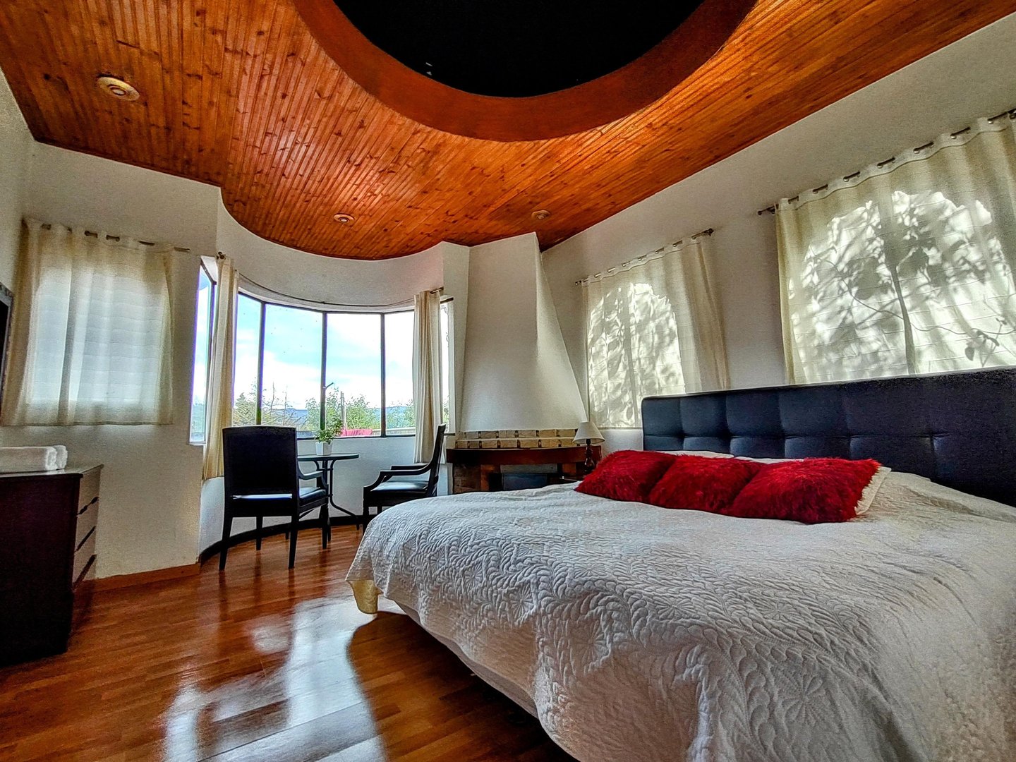 Lago de Tota, Laguna de Tota, Refugio Génesis, Habitación