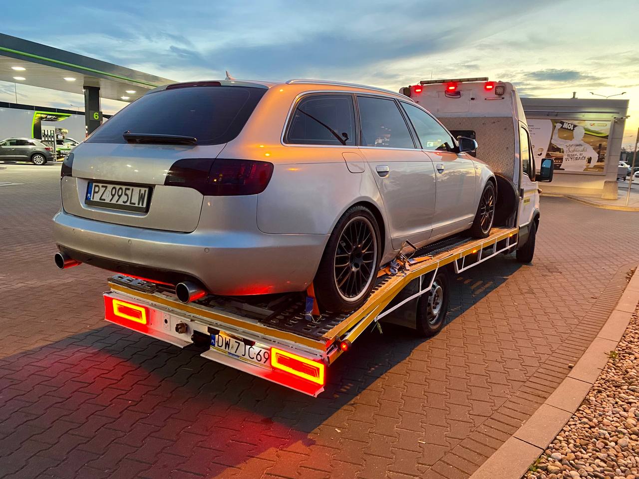 Варшава 24/7 эвакуатор