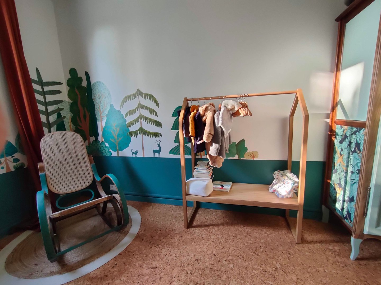 Fresque forêt magique et animaux chambre d'enfant bébé Marie Hardy Evrecy Normandie Calvados