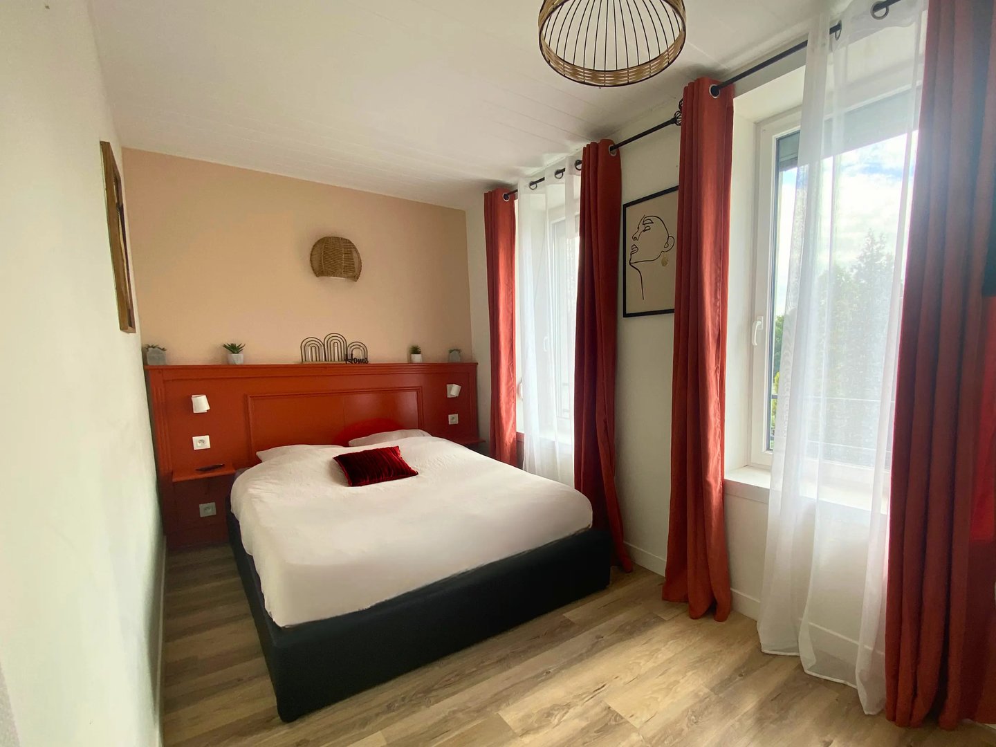 Quiet modern double bedroom, business accommodation in Dunkirk