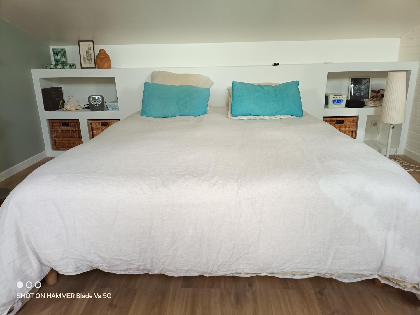 amenagement-interieur-tete-de-lit-sur-mesure-les-sables-d-olonne-talmont-saint-hilaire-les-achards-saint-gilles