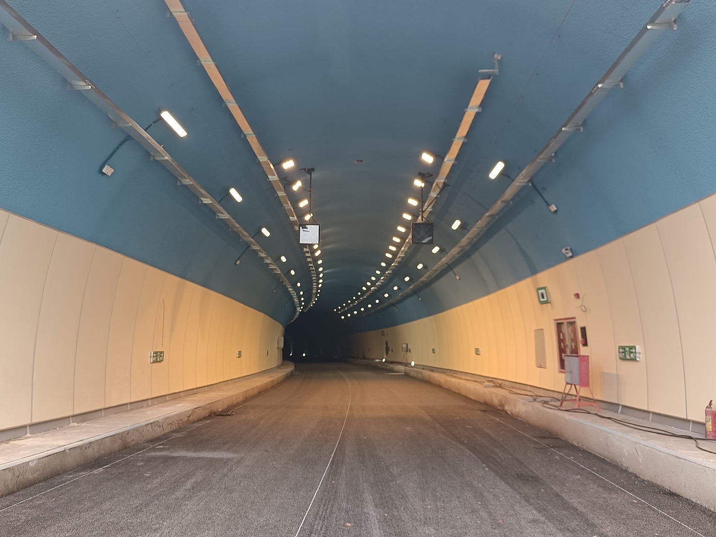 LED Tunnel lights for underground passages