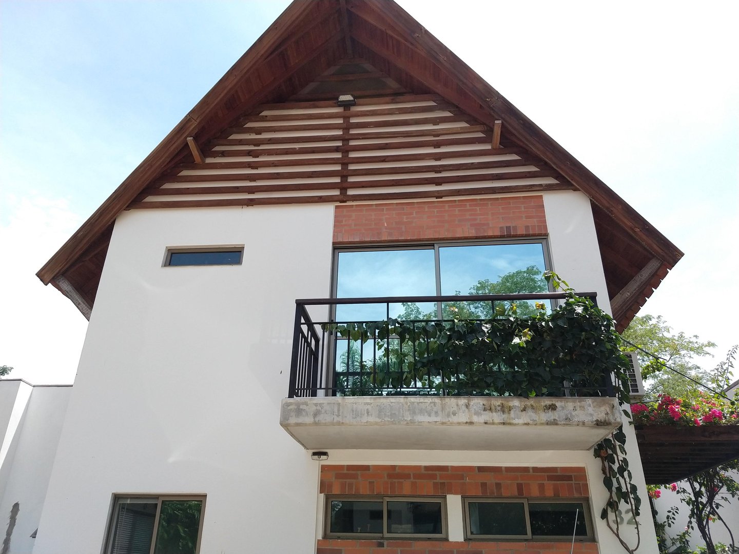 Polarizacion de apartamentos, casas y oficinas. Vidrios, ventanas, privacidad, pelicula polarizada