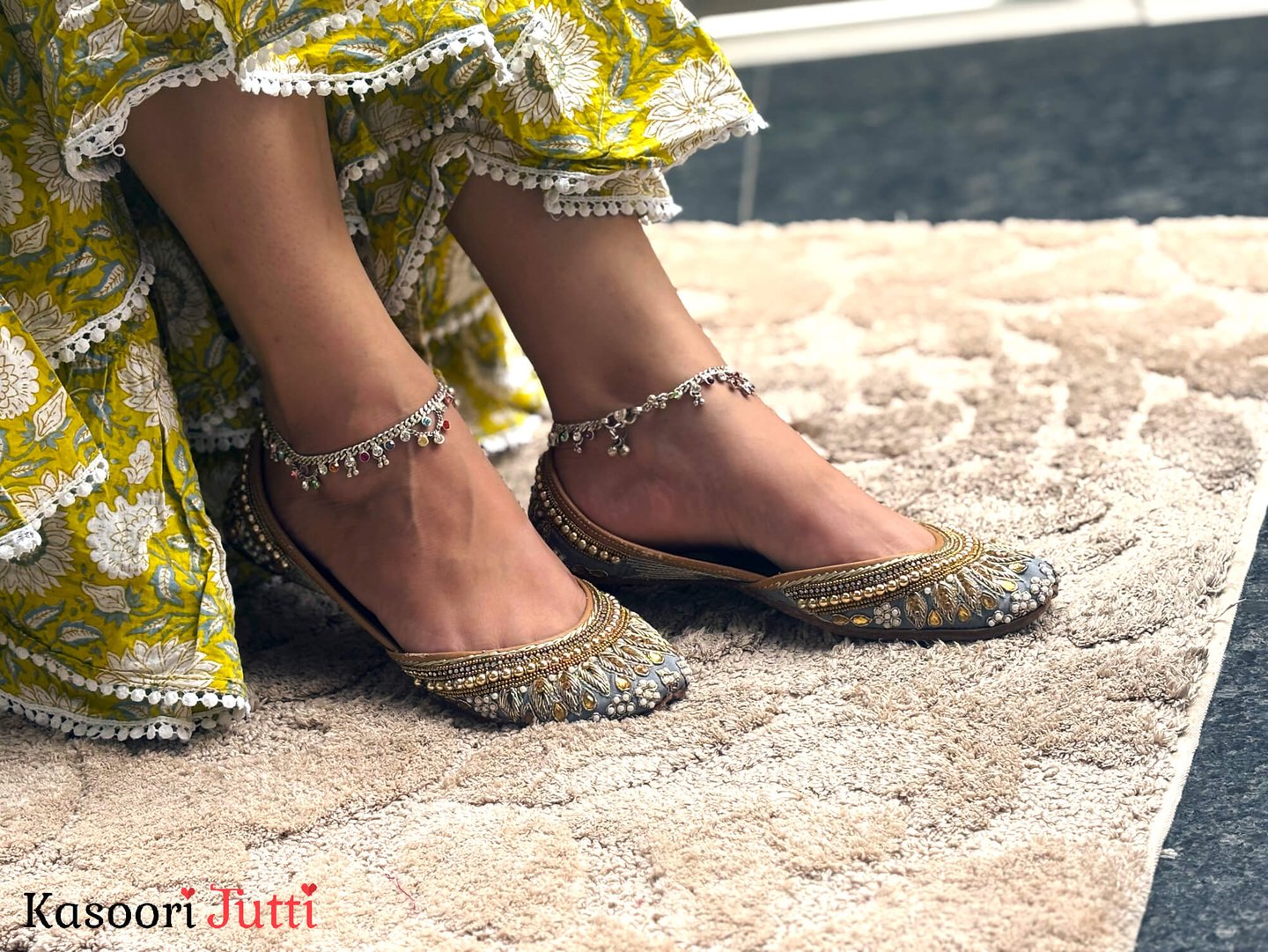 royal touch punjabi jutti