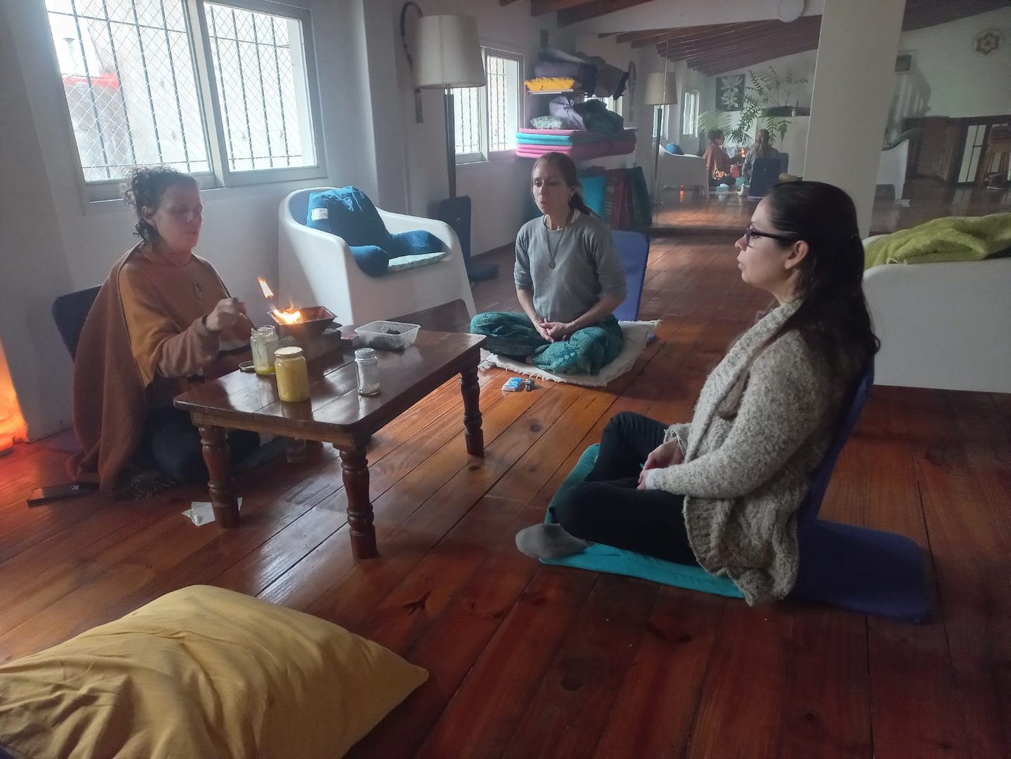 voluntarias homa practican agnihotra en buenos aires