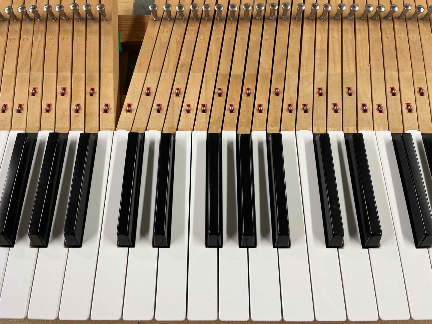 clavier piano avec revêtement remplacé