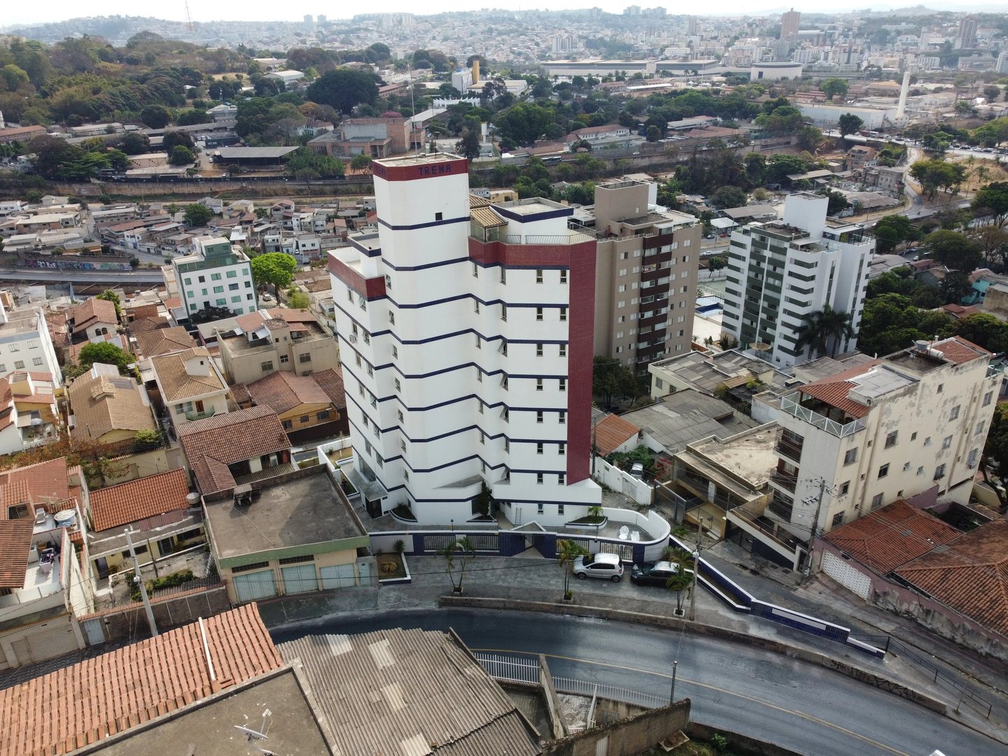 serviço de inspeção predial feito por um engenheiro para garantir a segurança