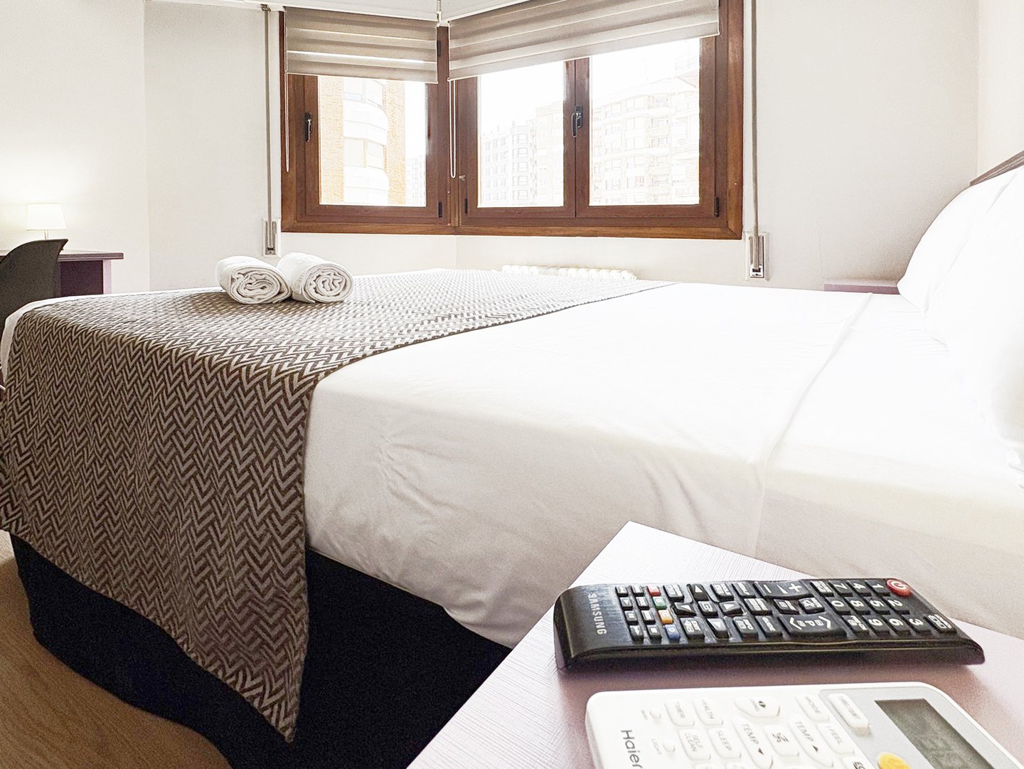 Habitación doble cómoda y moderna en Berceo Rooms, Logroño