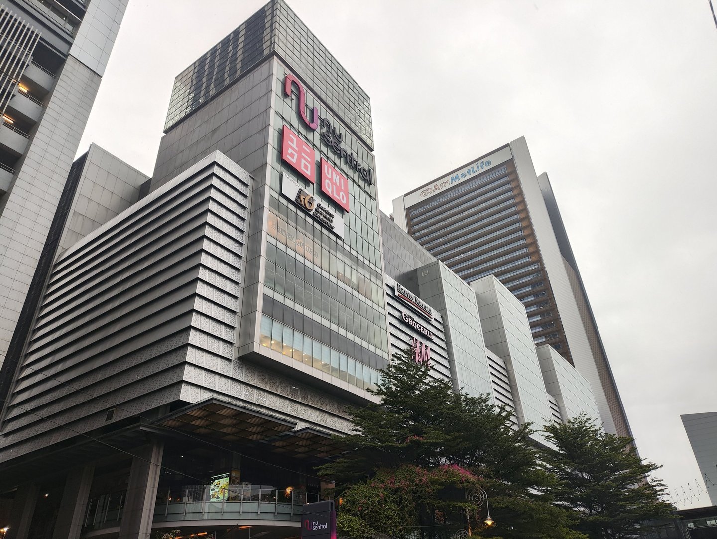 NU SENTRAL MALL