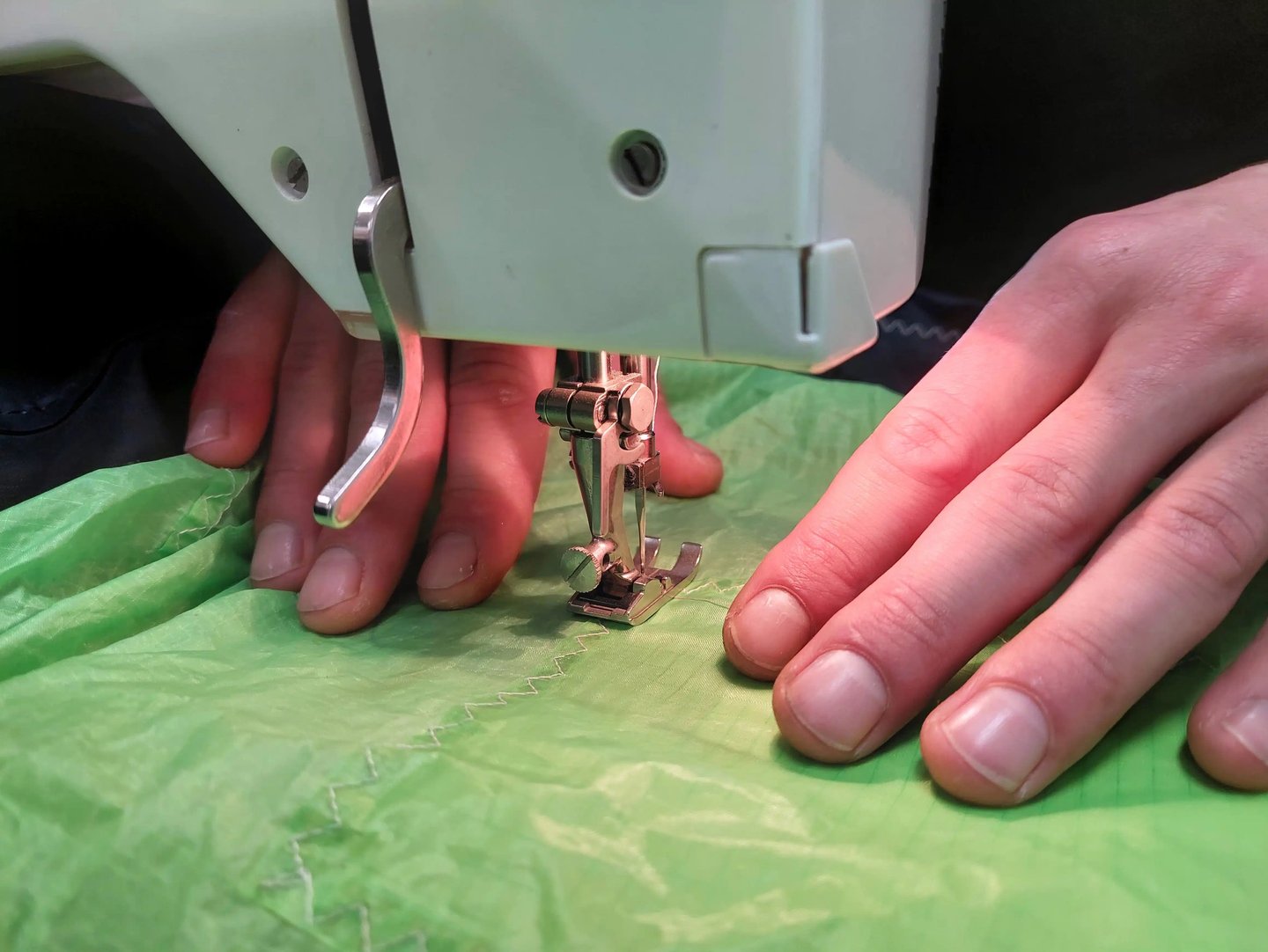 Naaimachine maatwerk bij Sisu Repair