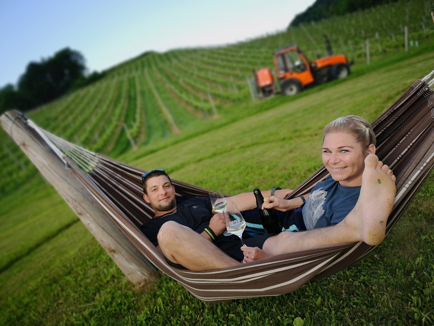 Glückliches Pärchen in Hängematte