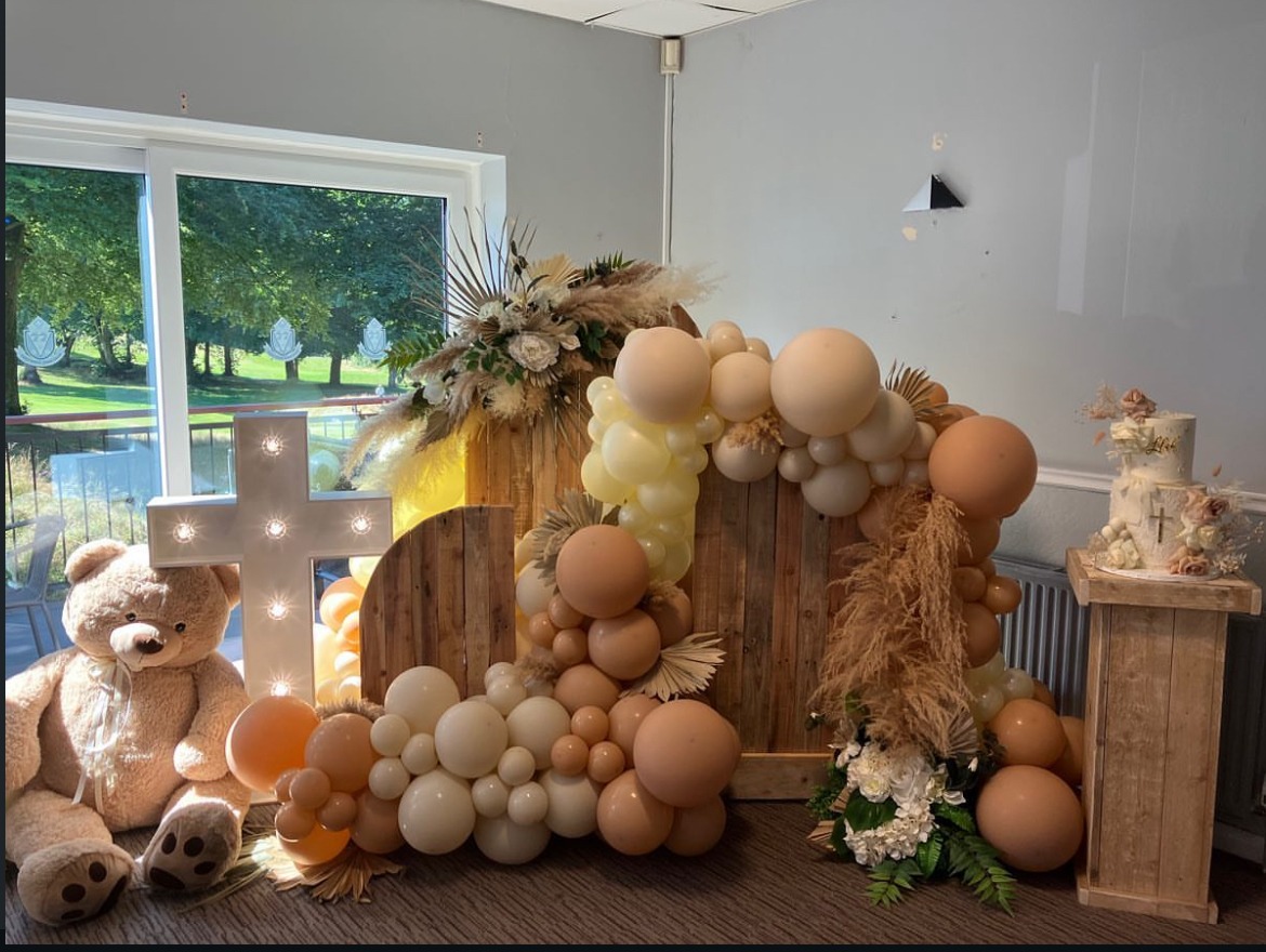 christening-balloon-display-liverpool.jpg